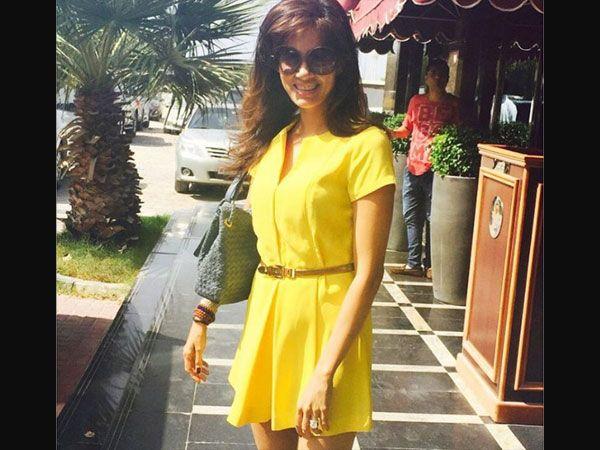 Hot Actresses Rare Beach Photos