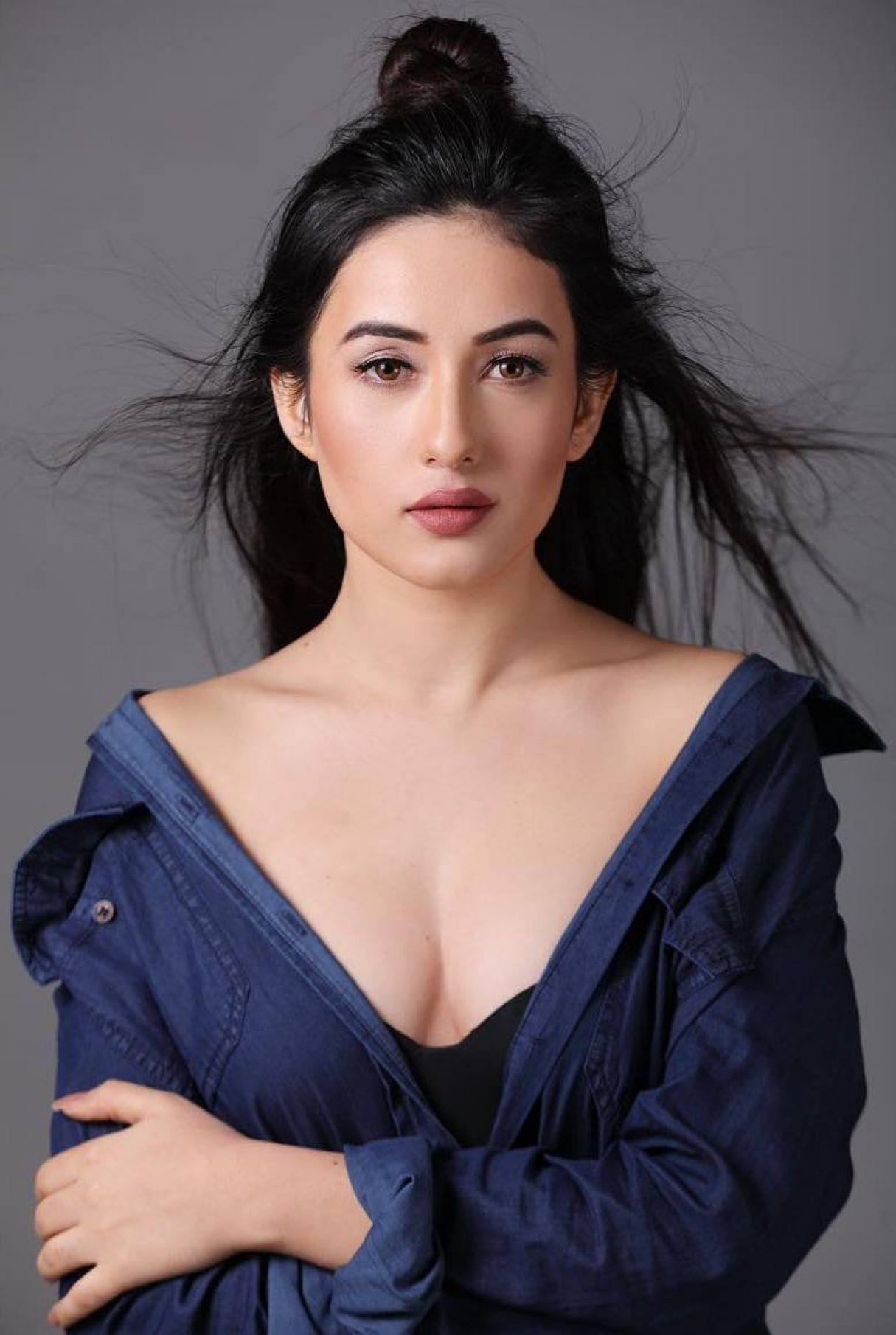 Hot And SPicy Nepali Model Actress Aditi Budhathoki