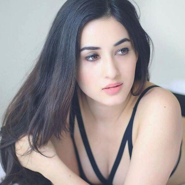 Hot And Sexy Nepali Model Actress Aditi Budhathoki Photos