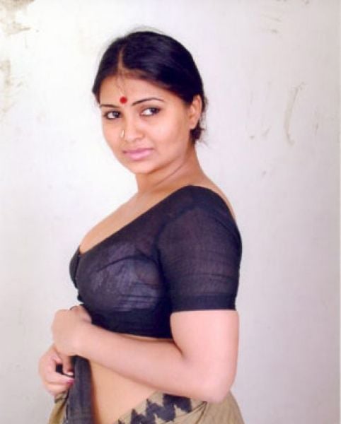 Hot Aunties Navel Photos Collection