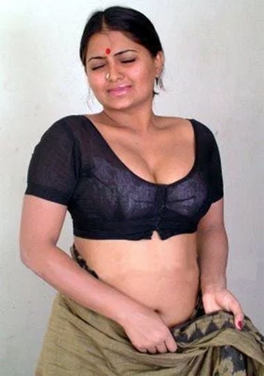 Hot Aunties Navel Photos Collection