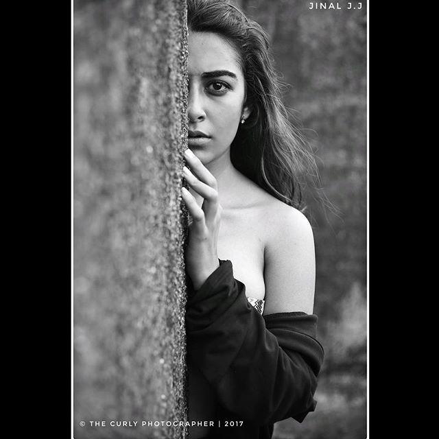 Hot Beauty: Jinal Joshi Latest Hot & Spicy Photoshoot Stills