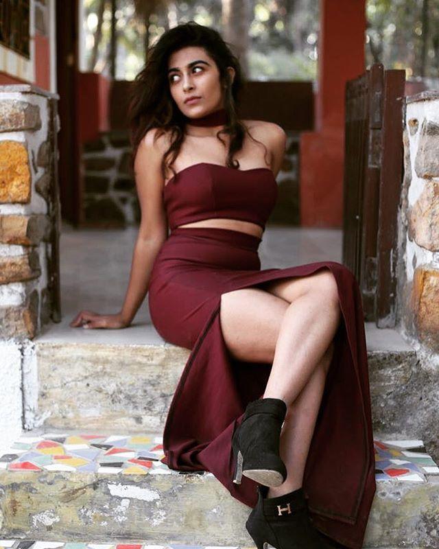 Hot Beauty: Jinal Joshi Latest Hot & Spicy Photoshoot Stills