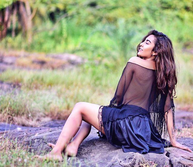 Hot Beauty: Jinal Joshi Latest Hot & Spicy Photoshoot Stills