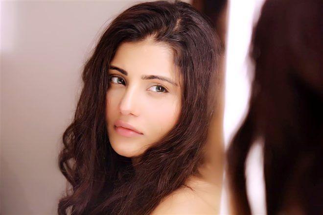 Hot Photoshoot of Indian Actress Shaylee Krishen