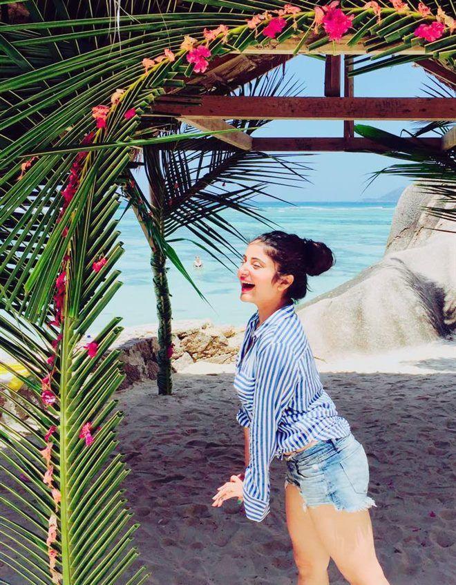 Hot Photoshoot of Indian Actress Shaylee Krishen