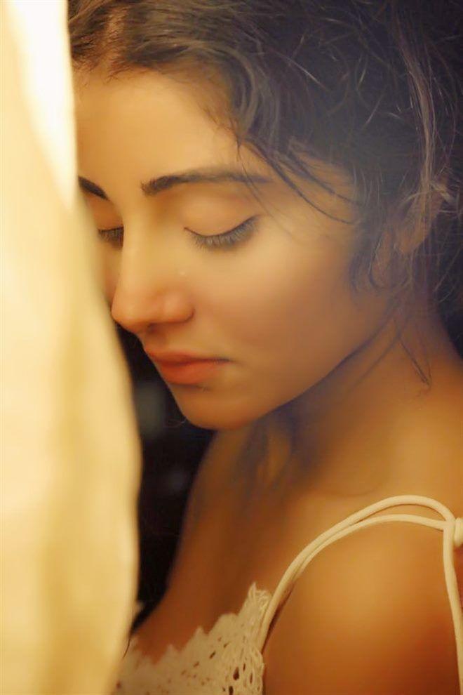 Hot Photoshoot of Indian Actress Shaylee Krishen