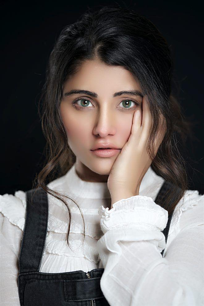 Hot Photoshoot of Indian Actress Shaylee Krishen