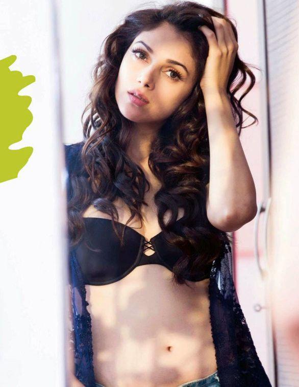 Hot Pics Of Aditi Rao Hydari That Are Too Hot To Handle