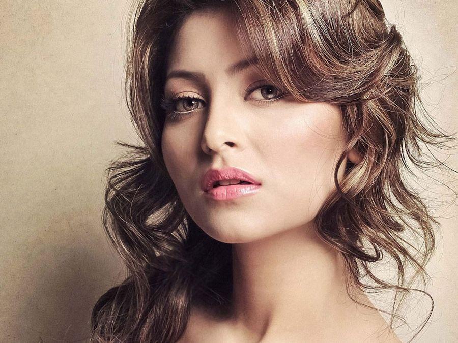 Hot Pics of Urvashi Rautela That Are Too Hot To Handle