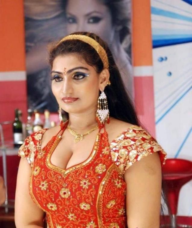 Tamil Actress NEVER SEEN Hot & Sexy Collection photos