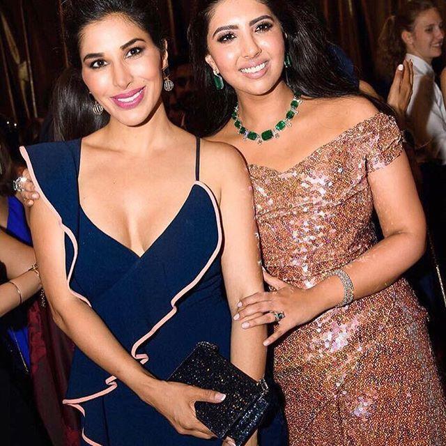 Hot and Spicy Sophie Choudry Latest PhotoShoot Stills