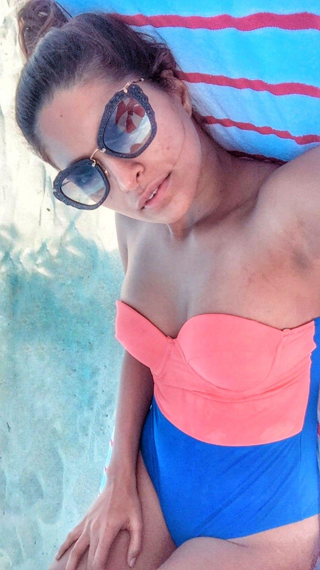 Hotness Alert! Bikini pictures of south model Parvathy Omanakuttan