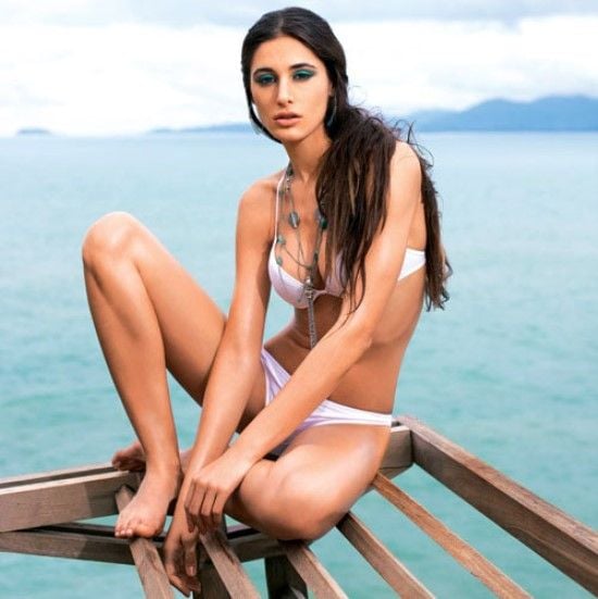 Indian Actress Hot Clevage Show Photos