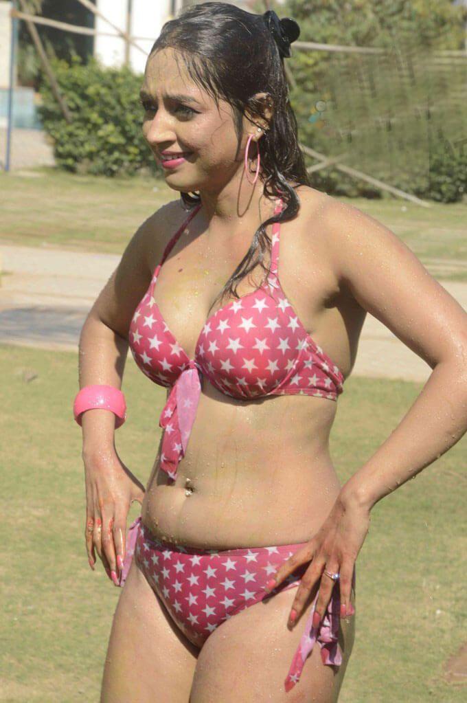 Indian Actresses Hot & Sexy Photos