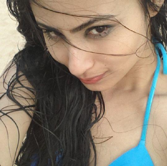 Instapics of TV hotties in Swimming Pool