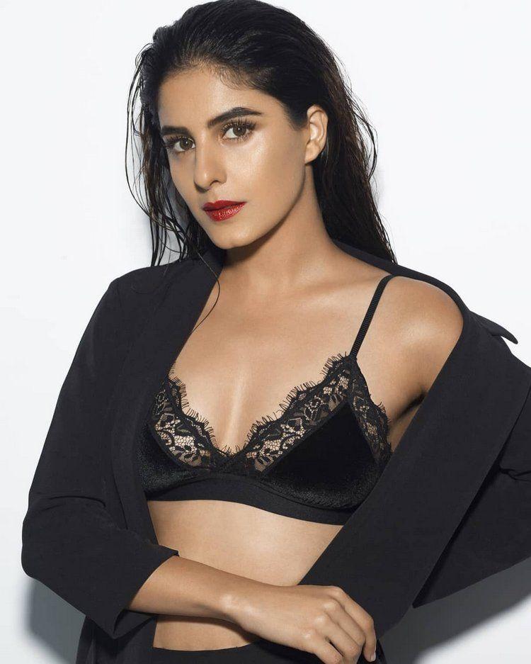 Isha Talwar Latest 2018 Hot Photoshoot Stills