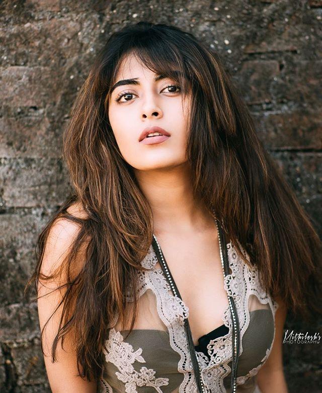 Jinal Joshi Latest Hot Photos are too Hot to Handle!