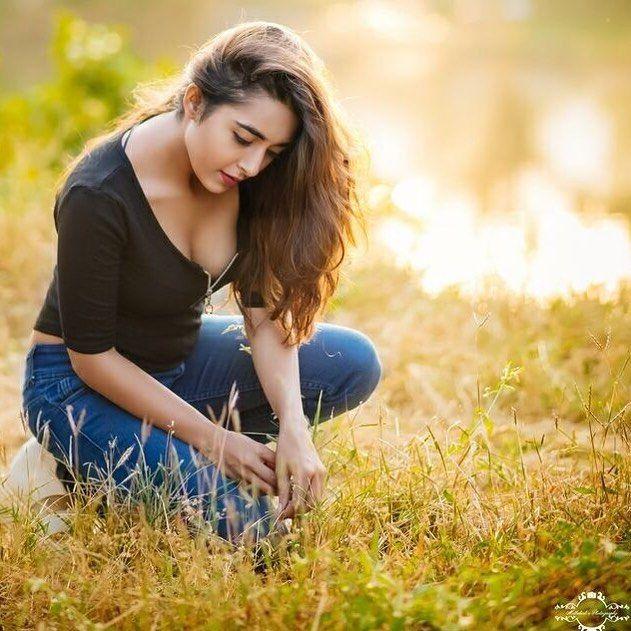 Jinal Joshi Mind Blowing Hot & Spicy Photoshoot Stills