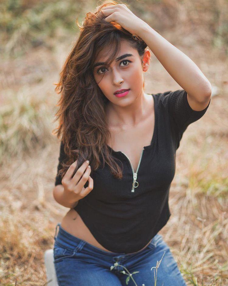 Jinal Joshi Mind Blowing Hot & Spicy Photoshoot Stills