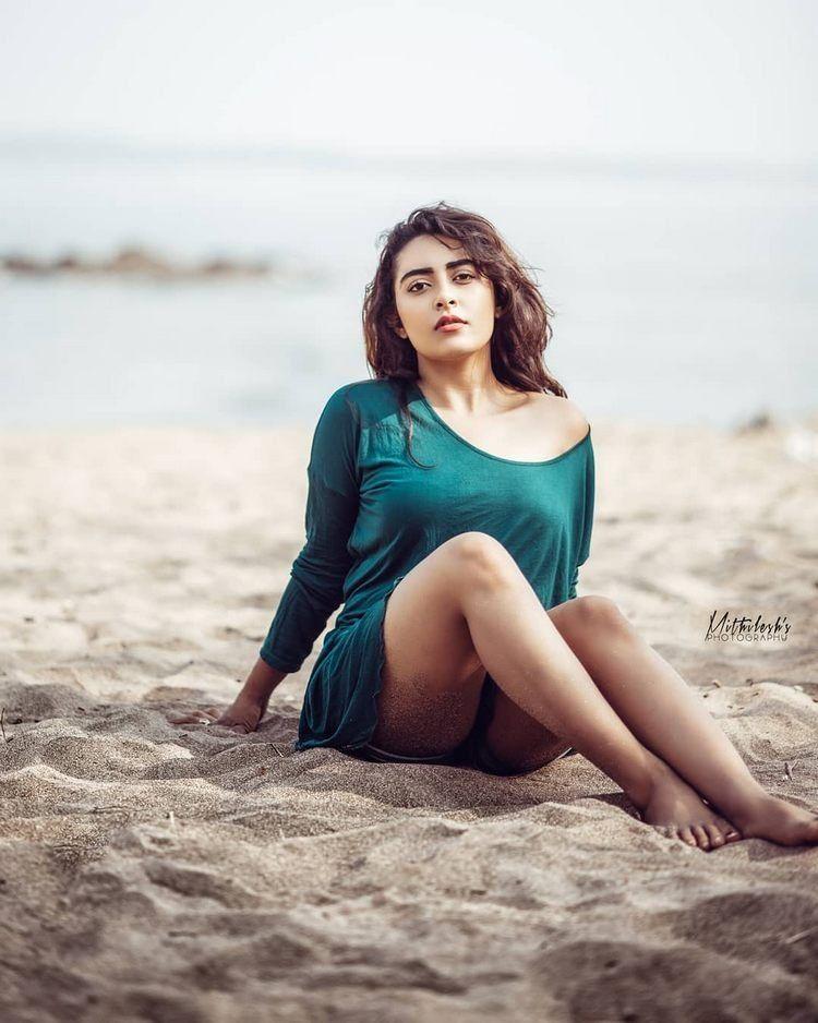 Jinal Joshi Mind Blowing Hot & Spicy Photoshoot Stills