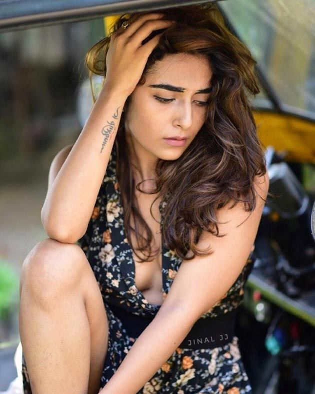 Jinal Joshi New Photo Shoot Photos