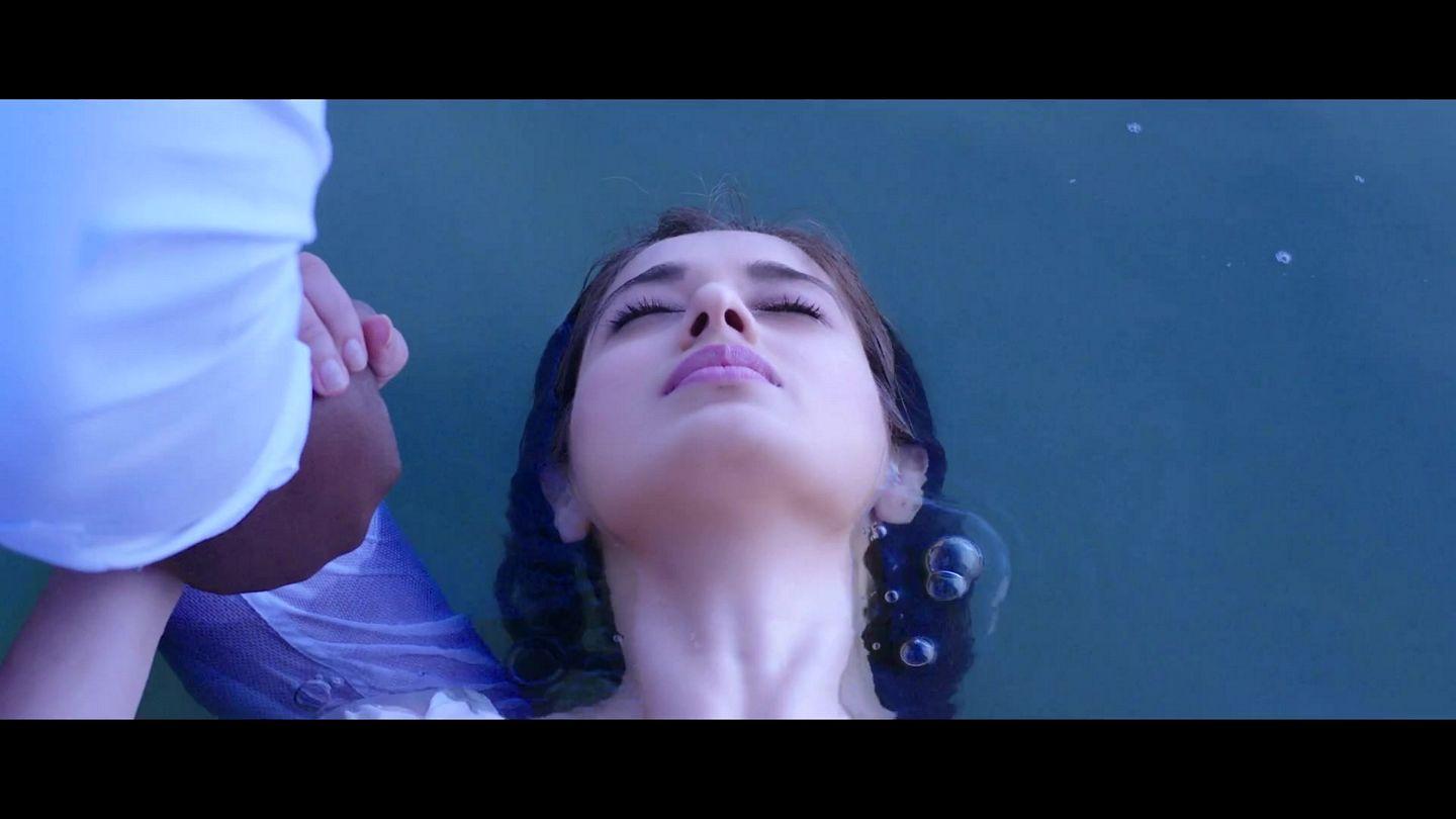 Julie 2 Movie Latest Hot & Spicy Stills