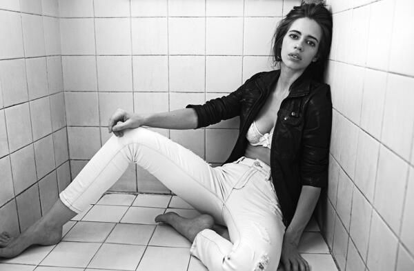 Kalki Koechlin Hot & Sexy Stills