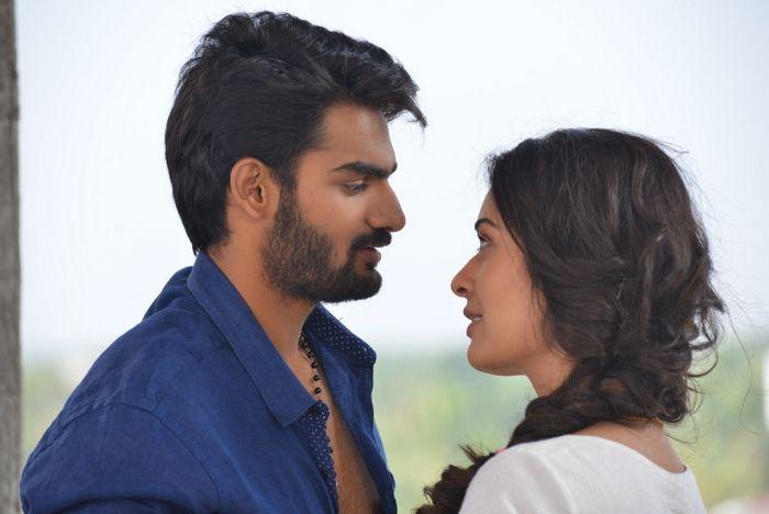 Kartikeya & Payal Rajput’s Romantic HD Stills From RX 100 Movie