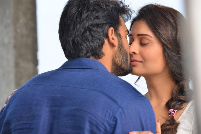 Kartikeya & Payal Rajput’s Romantic HD Stills From RX 100 Movie