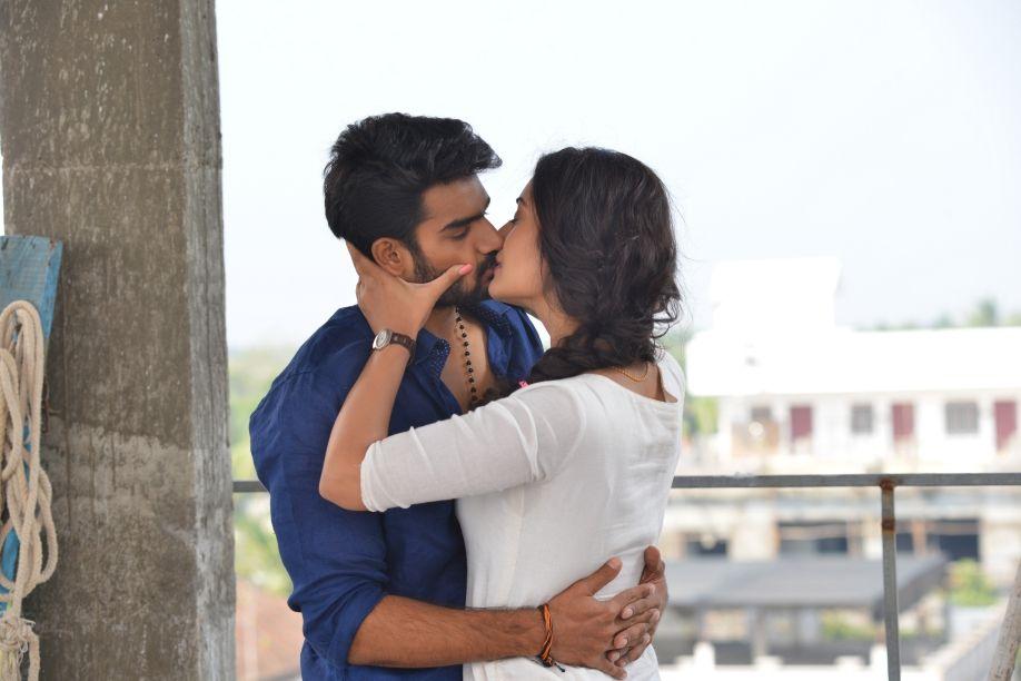 Kartikeya & Payal Rajput’s Romantic HD Stills From RX 100 Movie