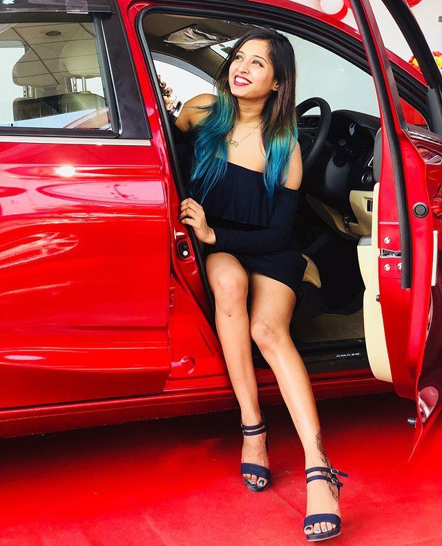 Kashish Chopra Hot Photos are too Hot to Handle!