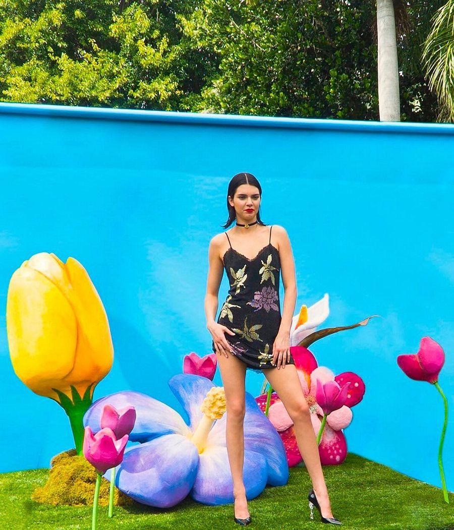 Kendall Jenner Strips Down for La Perla's Latest Photos