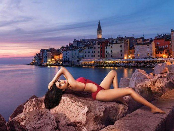 Kingfisher Calendar 2018 Bold PhotoShoot Goes Viral