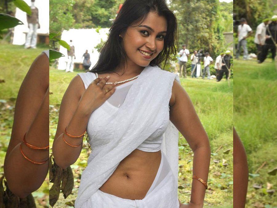 Kollywood Beauties HOT & SEXY Wallpapers