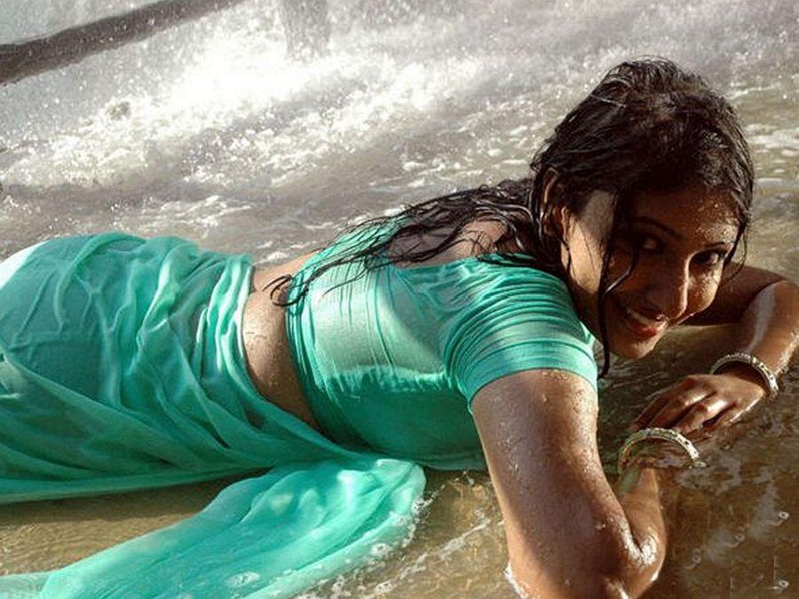 Kollywood Beauties HOT & SEXY Wallpapers