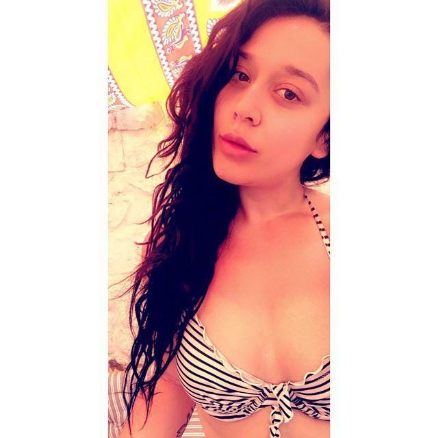 Krishna Shroff Never Seen Hot Bikini Photos Collections!