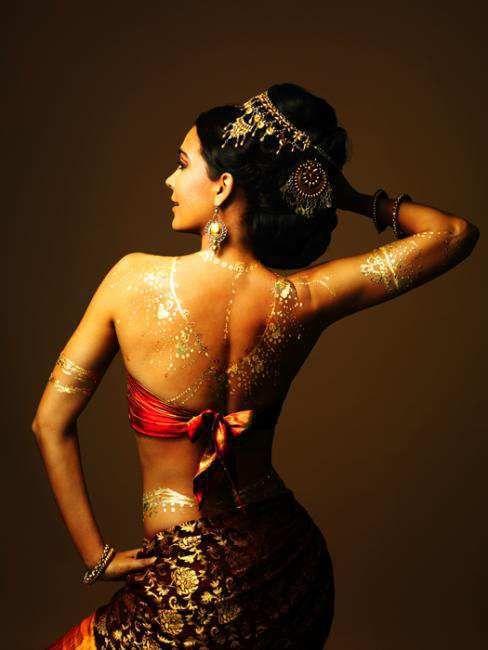 Lara Dutta Latest Hot & Spicy Photo Shoot Stills