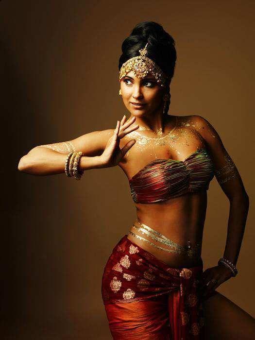 Lara Dutta Latest Hot & Spicy Photo Shoot Stills