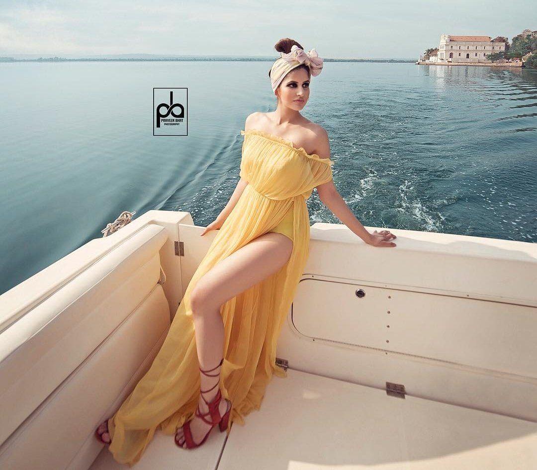 Latest Hot & Spicy Pictures of Sakshi Malik