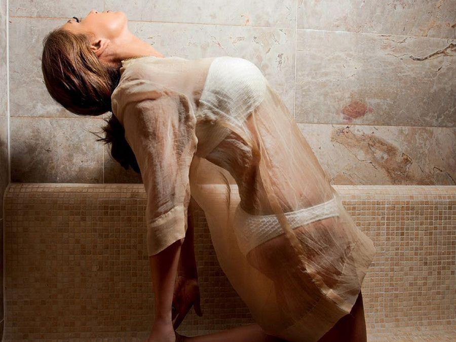 Lisa Ray Hot & Sexy Latest Photoshoot