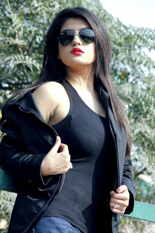 MTV Splitsvilla’s Sizzling Hot Subuhi Joshi Leaked Pictures