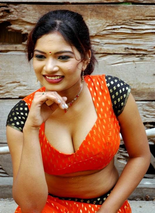 Mallu Actress Hot Navel Images