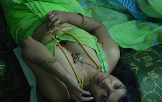 Mallu Actress Hot Navel Photo Collection