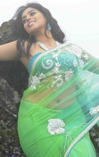 Mallu Aunty Actress Unseened pics