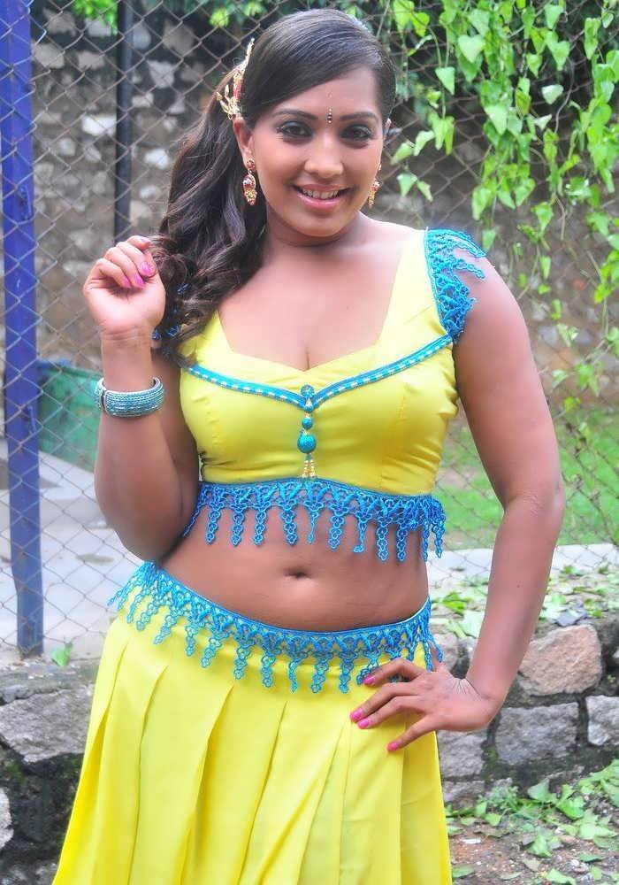 Meghna Naidu Hot Sexy Pics