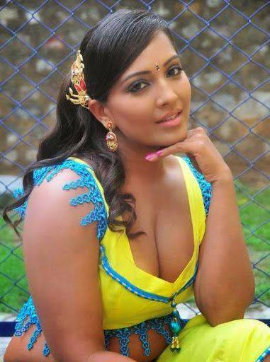 Meghna Naidu Hot Sexy Pics