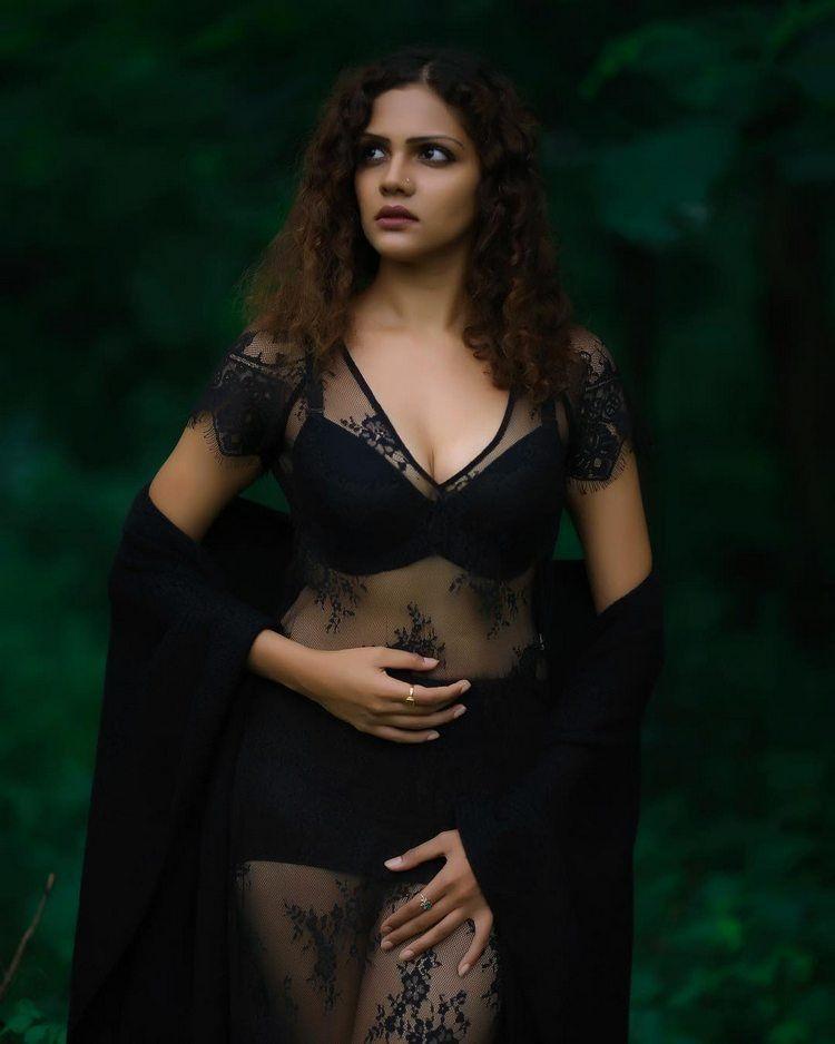 Model Cum Actress Radhica Dhuri Hot & Spicy Photoshoot Stills