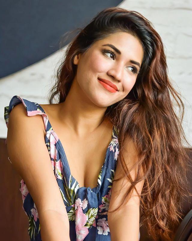 Model Shivani Singh Exclusive Hot Unseen Photos