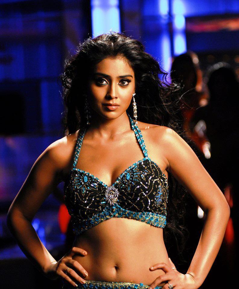 Most Hot And Glamorous Unseen Pictures Of Actress Shriya Saran